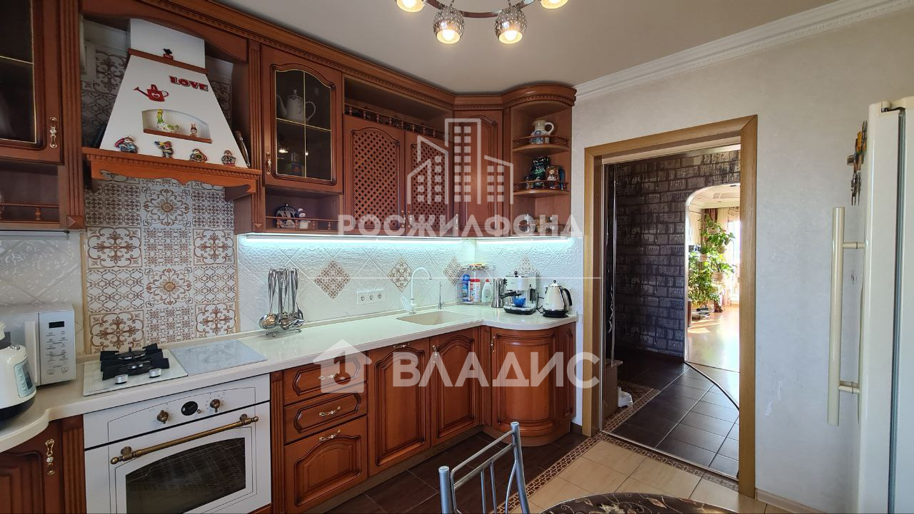 3-комнатная квартира, Чита, улица Богомягкова, д.62 #905975