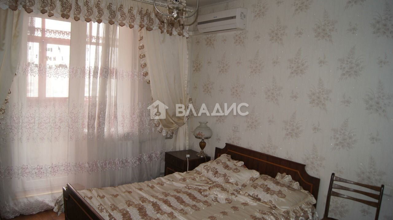 3-комнатная квартира, Белгород, улица 5 Августа, д.17 #921343