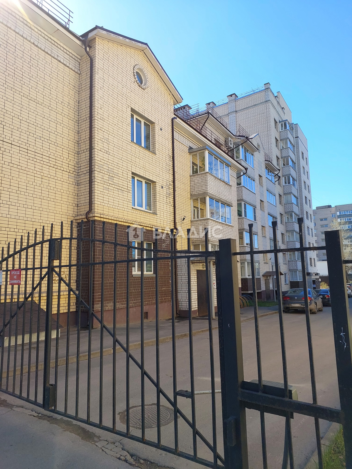 3-комнатная квартира, Вологда, Козлёнская улица, д.128 #888941