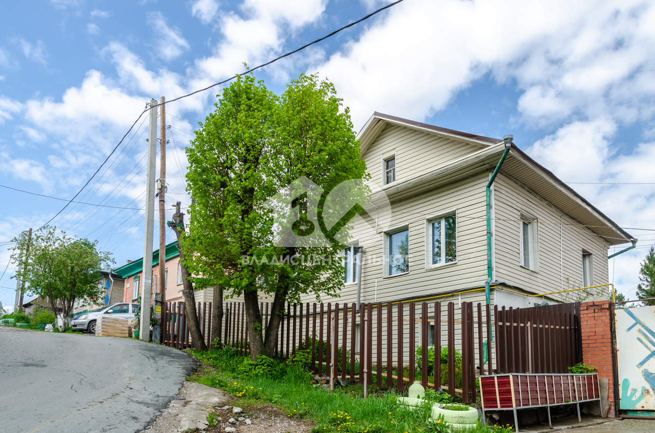 Купить дом, городской округ Новосибирск, Новосибирск, Дзержинский район,  улица Верещагина #935072