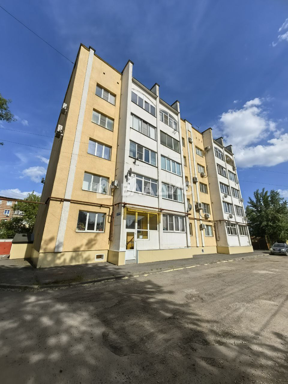 3-комнатная квартира, городской округ Тамбов, Тамбов, улица Лаврова, д.5  #939681