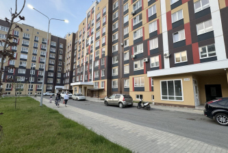 посёлок Берёзовый, улица имени Профессора Малигонова, д.42