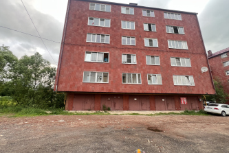 село Сновицы, Центральная улица, гараж 103 кв.м.