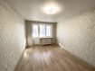 2-комнатная квартира, улица Дзержинского, 35. Фото 5