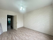 2-комнатная квартира, 8-й микрорайон, 26. Фото 8
