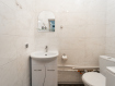 3-комнатная квартира, улица Любы Тумановой, 31. Фото 11