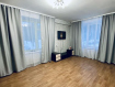 2-комнатная квартира, улица Карпинского, 32. Фото 2